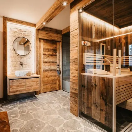 シャレー The Grand Wagrain ヴァークライン